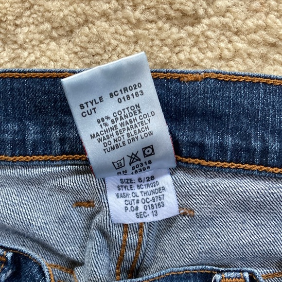 Lucky Brand flare jeans - Picture 5 of 8